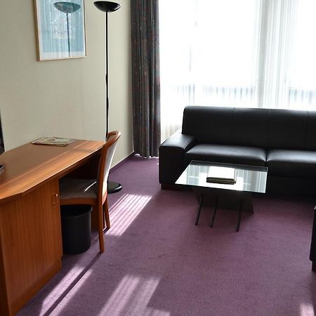 Hotel Grossbeeren Bagian luar foto