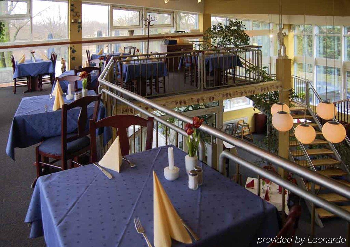 Hotel Grossbeeren Bagian luar foto