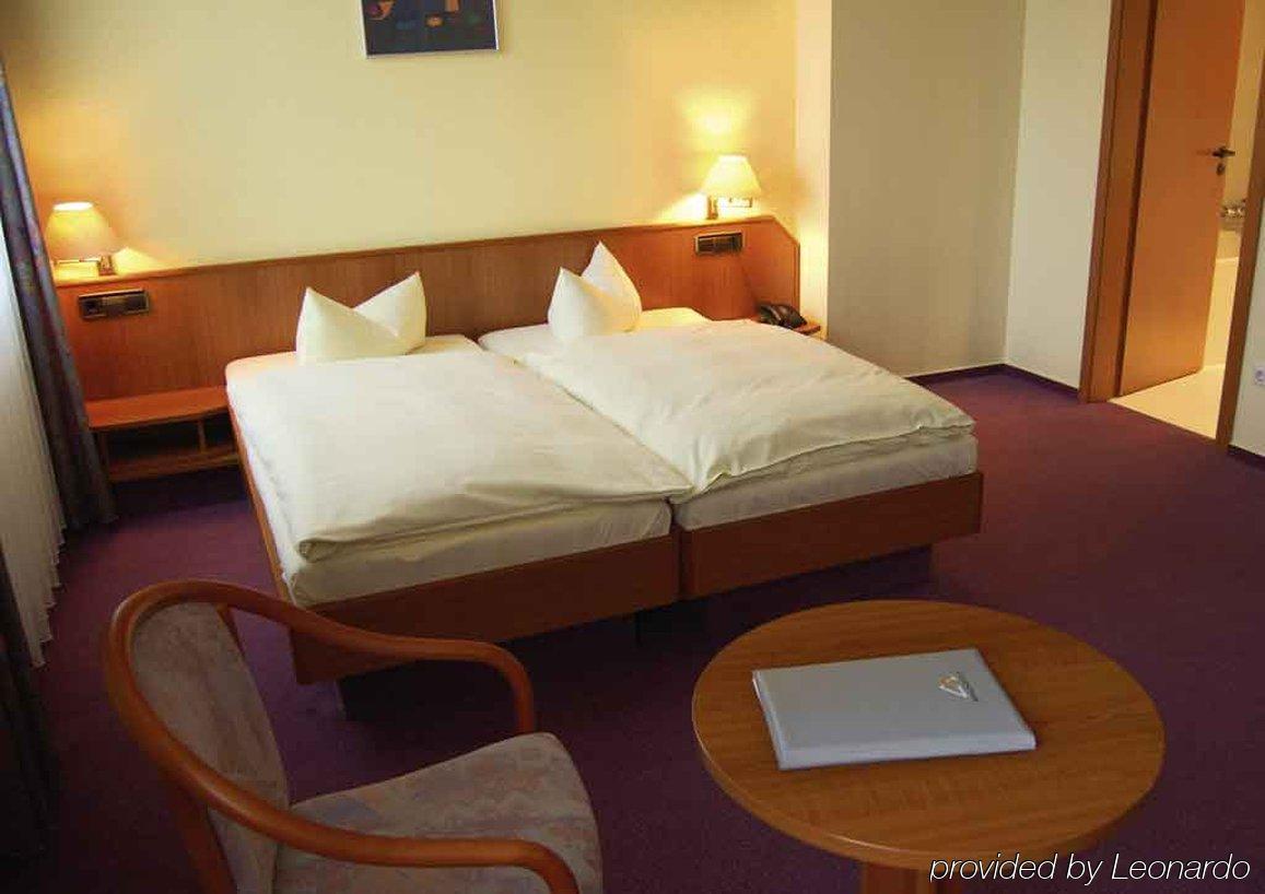 Hotel Grossbeeren Ruang foto
